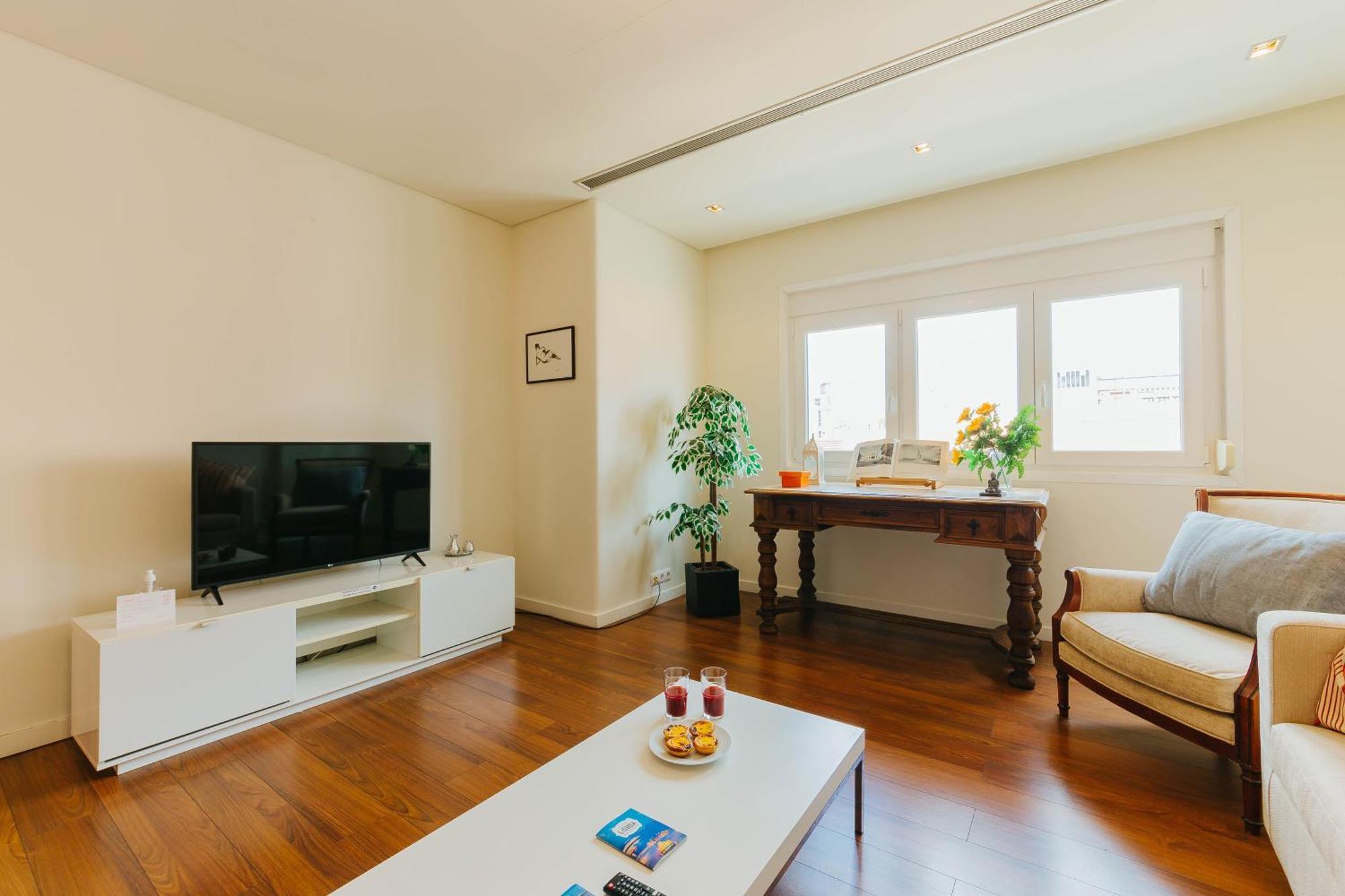 Rent4rest Family & Friends In Roma Avenue Lissabon