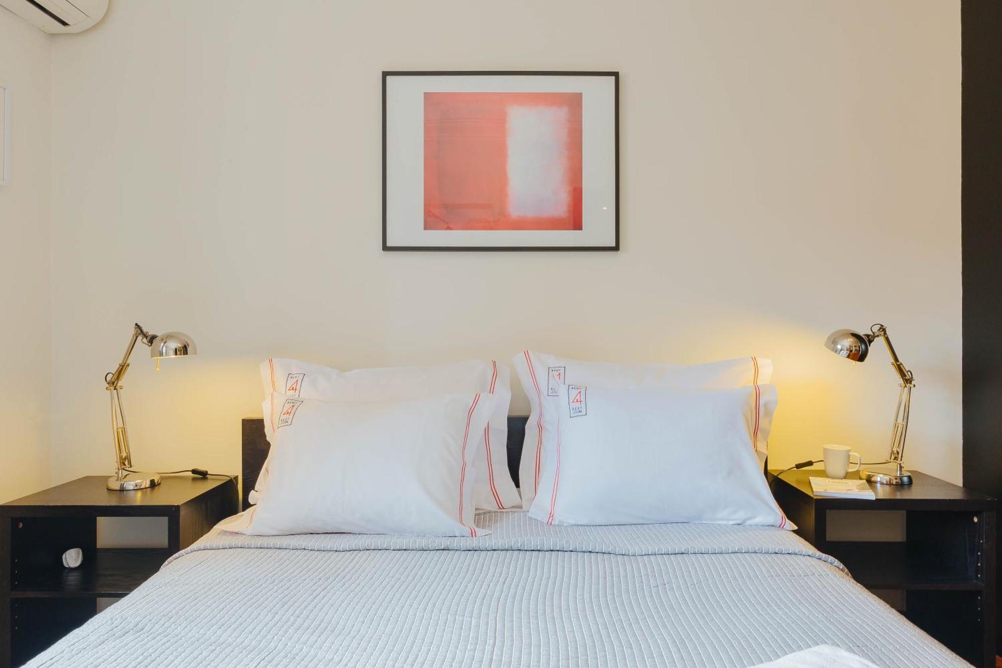 Rent4rest Family & Friends In Roma Avenue Lissabon