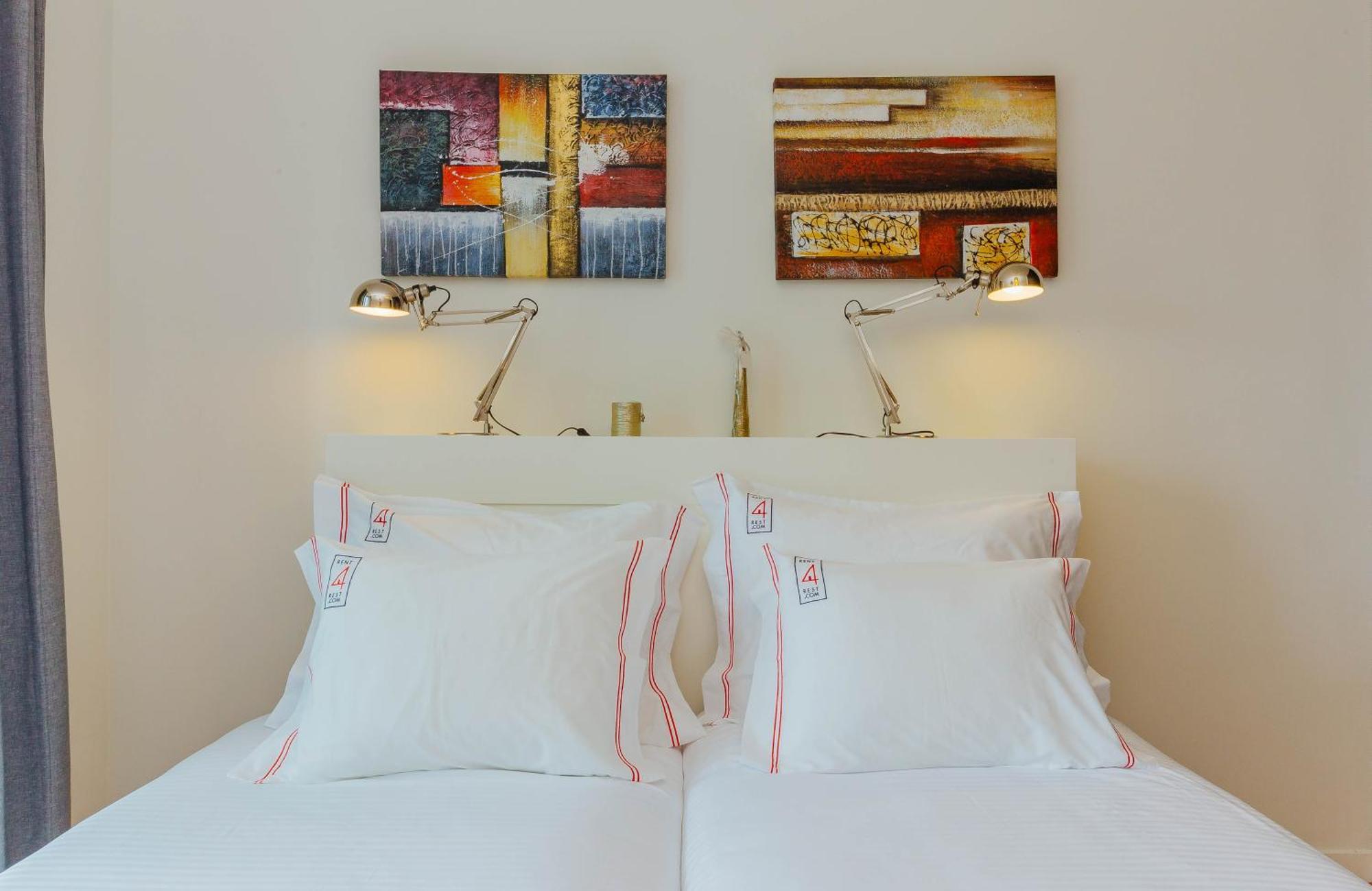 Rent4rest Family & Friends In Roma Avenue Appartement Lissabon
